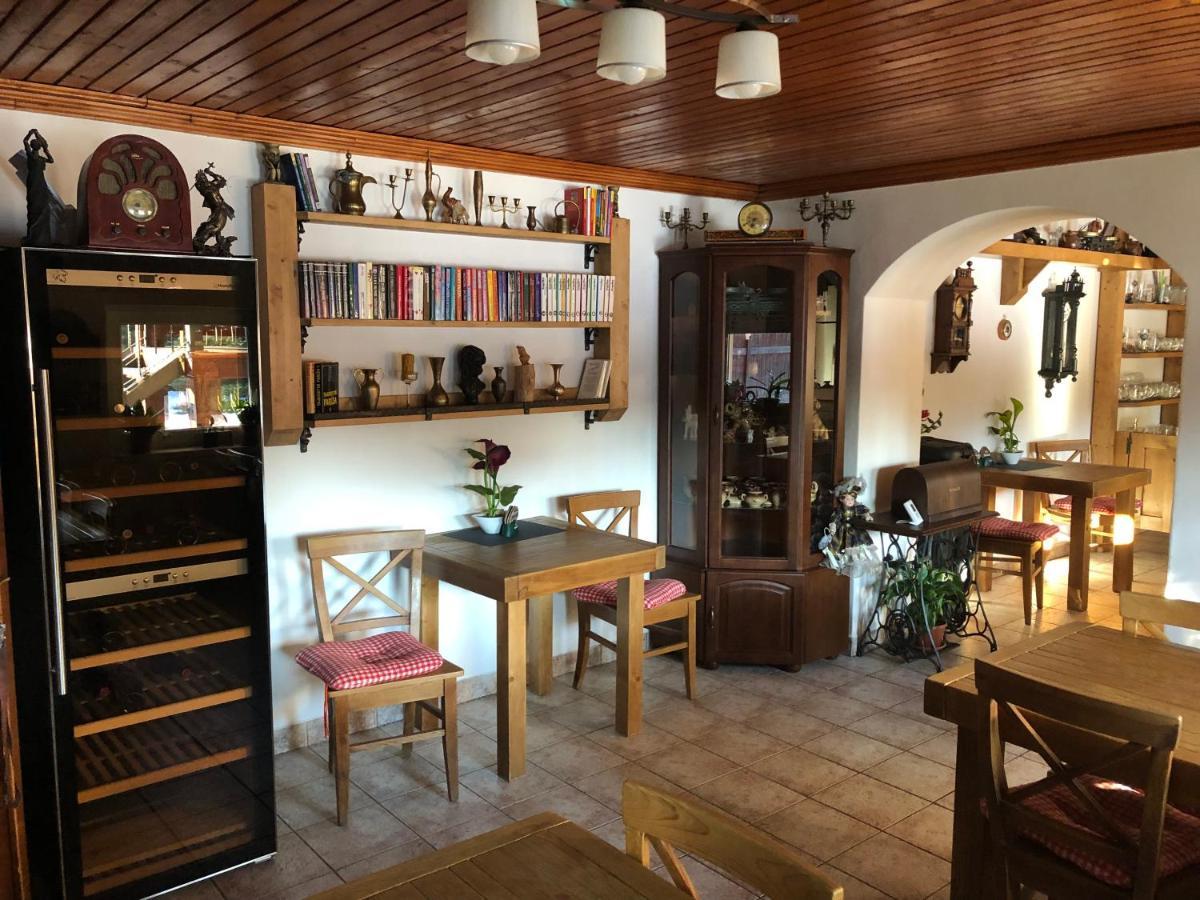 Penzion Relax Prievidza Exteriér fotografie