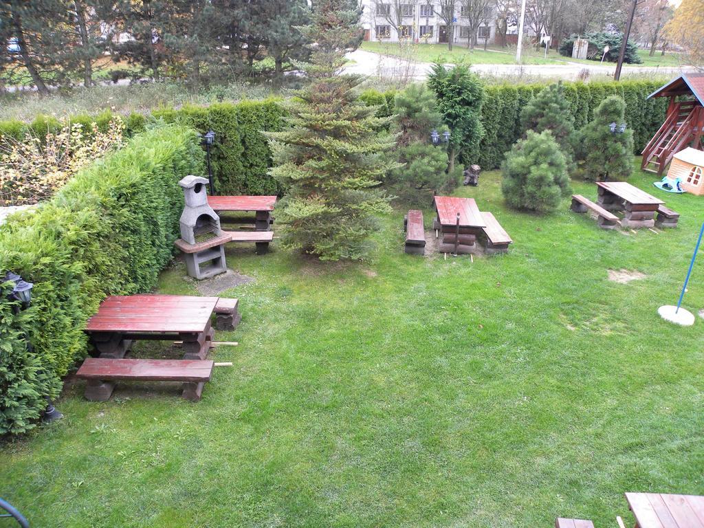 Penzion Relax Prievidza Exteriér fotografie